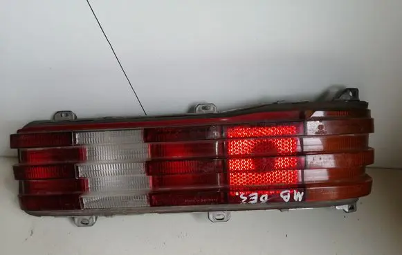 Mercedes-Benz W123 Rear/tail lights