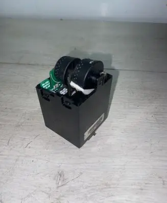 KIA Ceed Headlight level height control switch 933001H505EQ
