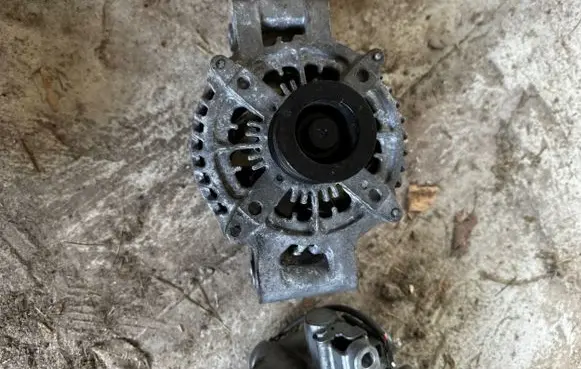 BMW 6 F06 Gran coupe Generator/alternator 7616119