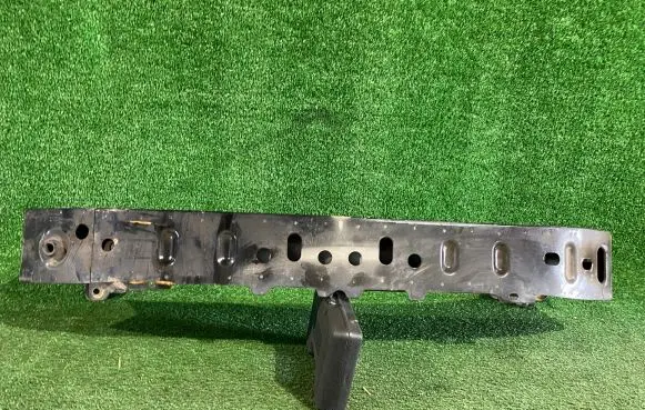 Ford Kuga I Front bumper cross member