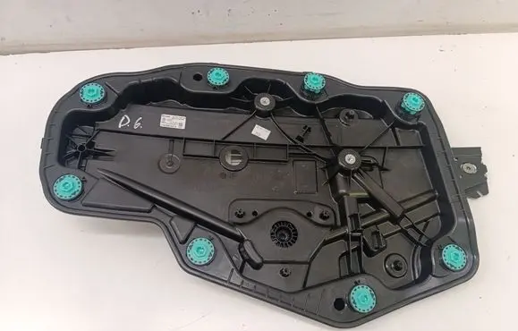 Rear window lifting mechanism without motor