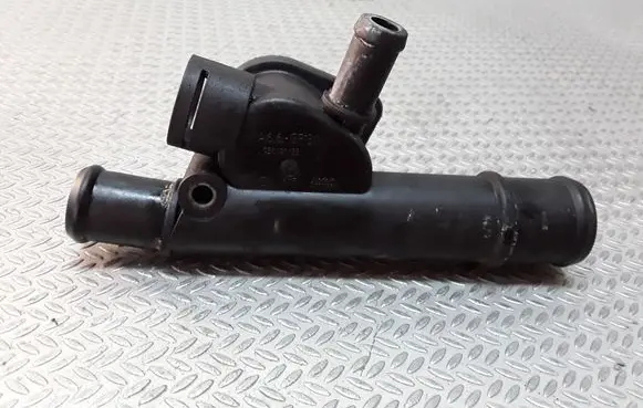 Seat Ibiza II (6k) Engine coolant pipe/hose 038121133