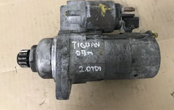 Volkswagen Tiguan Starter motor 02M911024A 02M911024