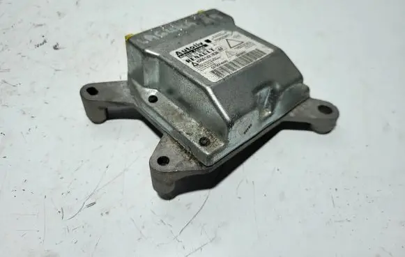 Renault Laguna II Airbag control unit/module 8200142183A 550758700 C073CF40082