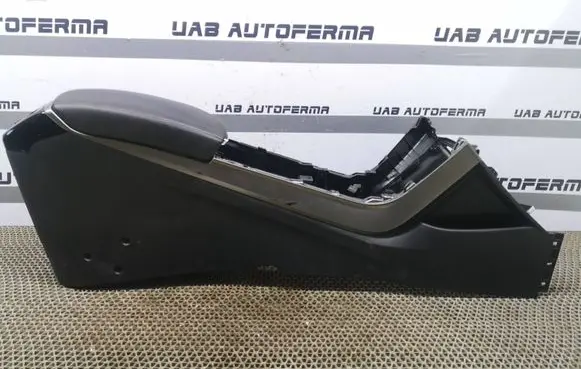 Hyundai i40 Center console 846013Z911