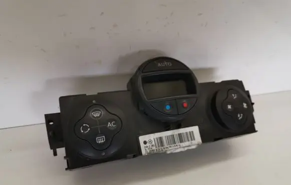 Renault Megane II Climate control unit 8200501456