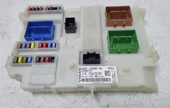 Volvo XC60 Fuse module 31254837AC AG9T14V256HC