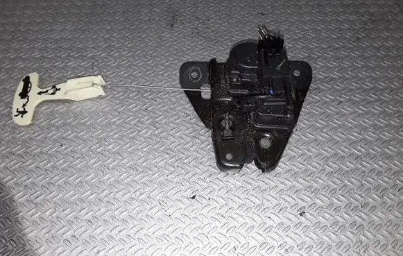 Chrysler Sebring (ST-22 - JR) Tailgate/trunk/boot lock/catch/latch