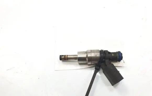 Volkswagen PASSAT B6 Fuel injector 06F906036