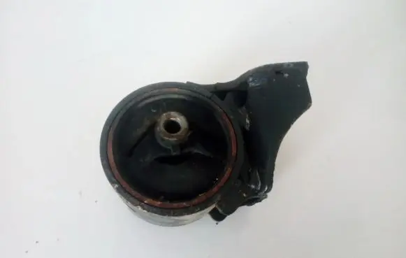 Suzuki Baleno EG Engine mount bracket