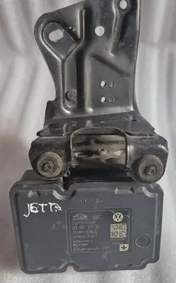 Volkswagen Jetta VI ABS Pump 1K0907379BJ 1K0614517DL 1K0614235D