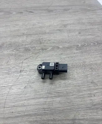 Volkswagen Polo V 6R Exhaust gas pressure sensor 04L906051