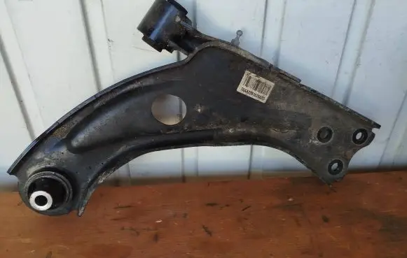 Peugeot 3008 II Front control arm