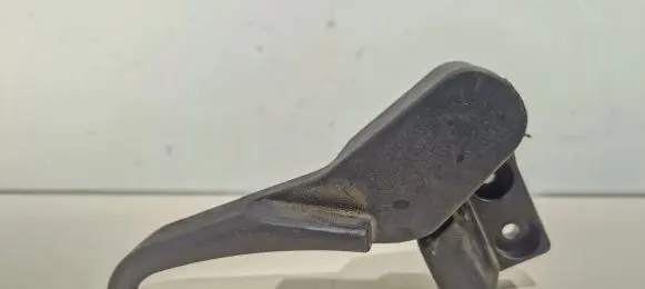 Volkswagen PASSAT B5.5 Engine bonnet (hood) release handle 3b1823533
