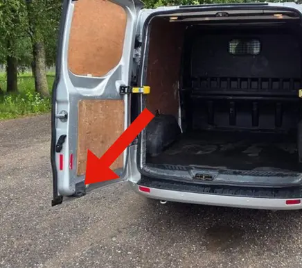 Ford Transit Custom Loading door lock 