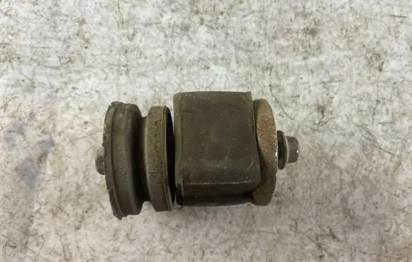 Mitsubishi Pajero Sport I Other under body part Mr521258
