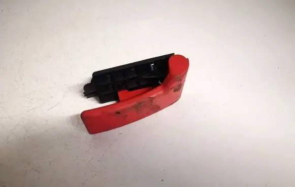 Mercedes-Benz A W169 Engine bonnet (hood) release handle