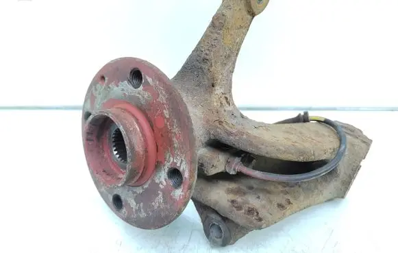 Toyota Aygo AB10 Front wheel hub spindle knuckle