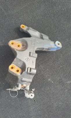 Nissan Qashqai+2 Engine mounting bracket 112319818R