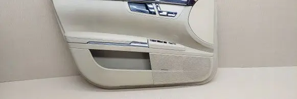 Mercedes-Benz S W221 Front door card panel trim