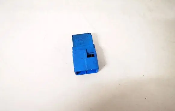 Nissan Almera N16 Other relay 252309f920 4ra007813-03