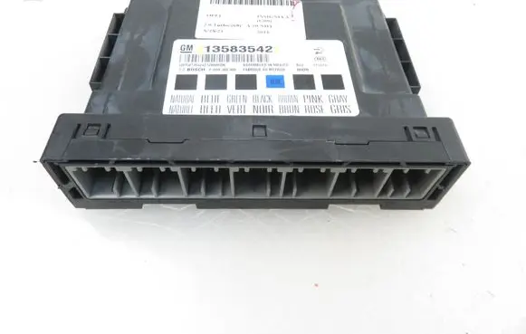 Opel Insignia A Central body control module 13583542