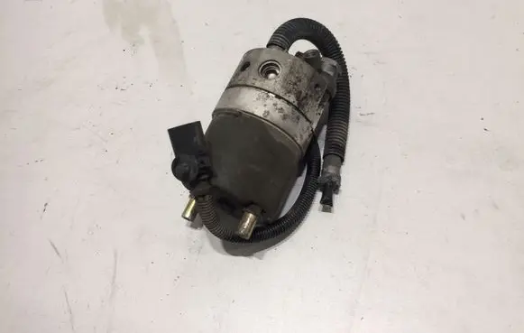 Volkswagen PASSAT B5.5 Convertible roof hydraulic pump 8E0614175D
