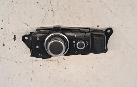 Mazda CX-3 Multifunctional control switch/knob DB5J66CM0A