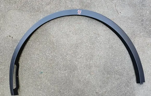 Tesla Model Y Front arch trim 168386300A