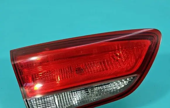 Hyundai i30 Tailgate rear/tail lights 92403G30 IMPRK1588126