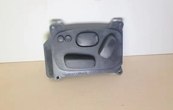 Land Rover Discovery 4 - LR4 Seat control switch AH2214B566AA 1748606