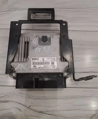 Hyundai ix35 Engine control unit/module ECU 0281016675