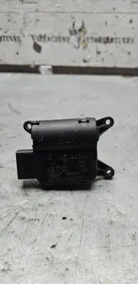 Audi A4 S4 B7 8E 8H Air flap motor/actuator 0132801305 663834