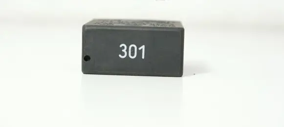 Audi A6 S6 C5 4B Other relay 4A0919471