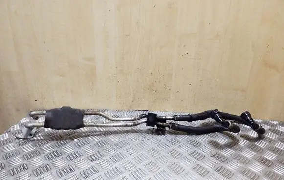 Gearbox oil cooler pipe/hose