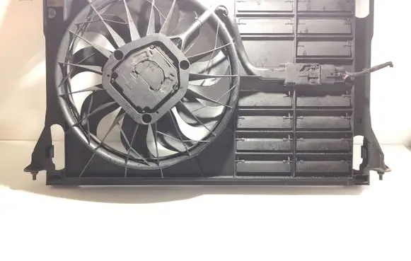 Audi A8 S8 D3 4E Electric radiator cooling fan 4E0121205H 0130706829 040824