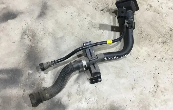 Hyundai Tucson TL AdBlue Liquid refill tube 
