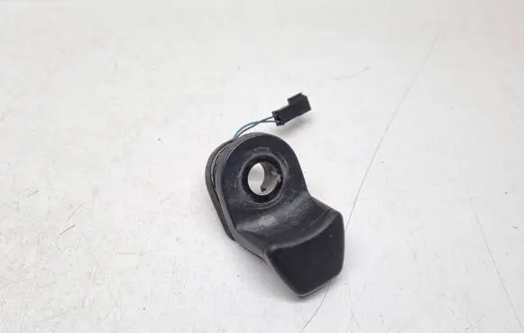 BMW 5 E60 E61 Tailgate glass/window release handle 9200673