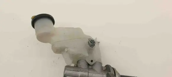 Toyota Verso-S Master brake cylinder