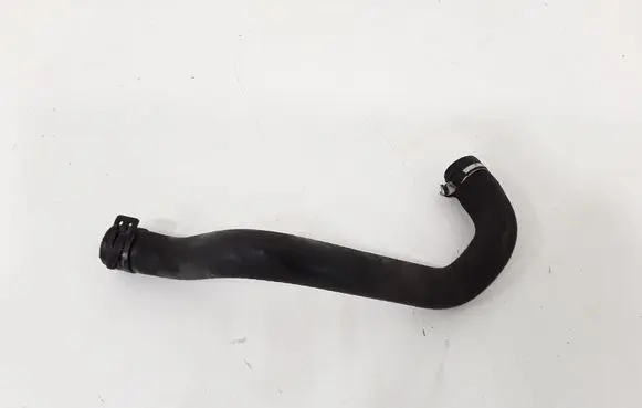 Audi A4 S4 B5 8D Engine coolant pipe/hose