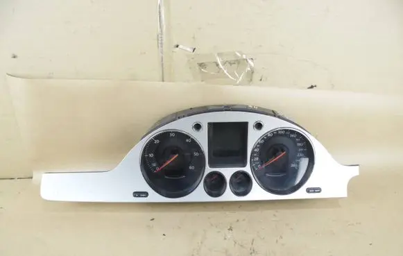 Volkswagen PASSAT B6 Speedometer (instrument cluster) V0002000 3C0920871E