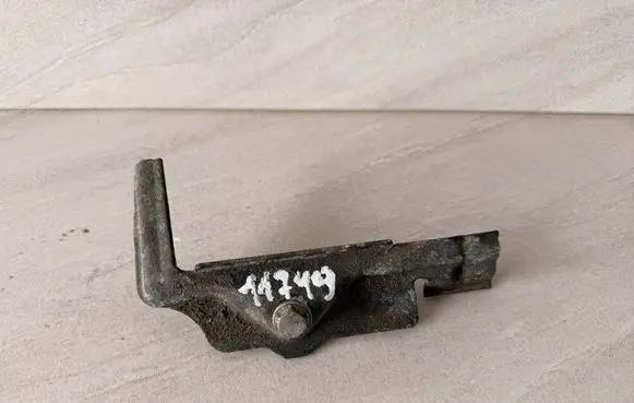 Volkswagen Golf VII Battery bracket 