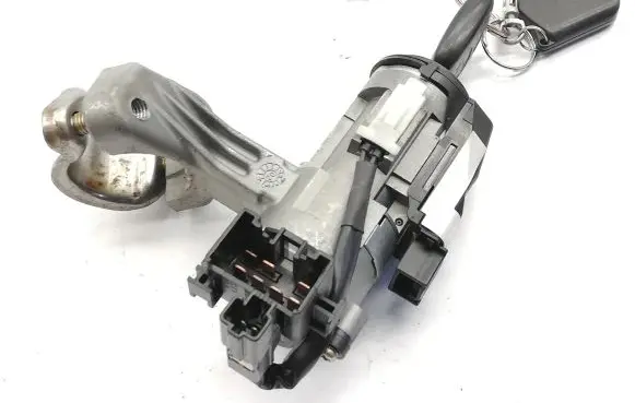 Toyota Corolla E120 E130 Ignition lock 45020024 8978302020