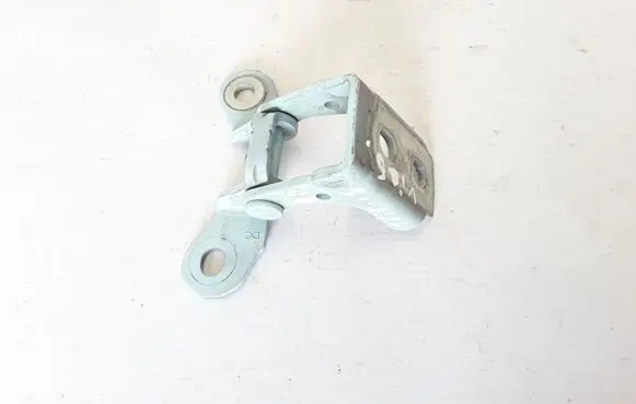 Renault Twingo III Rear door upper hinge 824000630R