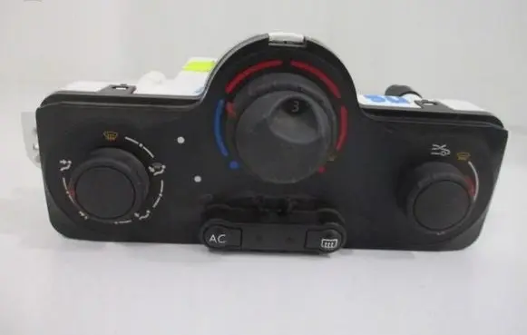 Renault Clio III Climate control unit 69590002