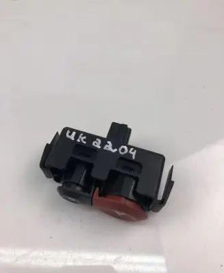 Renault Clio IV Hazard light switch 8200214896