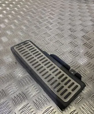 Volkswagen Golf VI Foot rest pad/dead pedal 1K1864551
