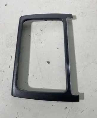 Volkswagen Polo V 6R Radio/GPS head unit trim 6R0858069
