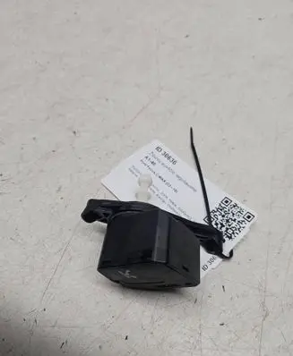 Ford Focus C-MAX Headlight level adjustment motor 00883010