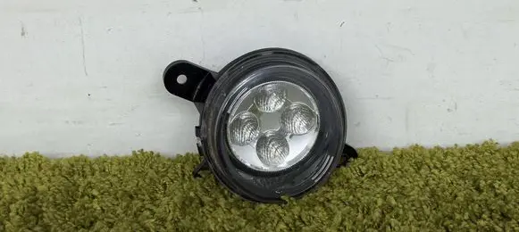 Renault Twingo III Front fog light T066-300